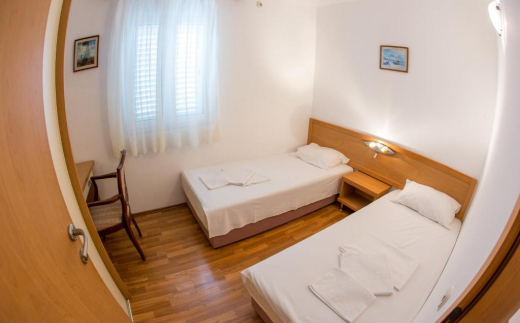 Luka Apartments
