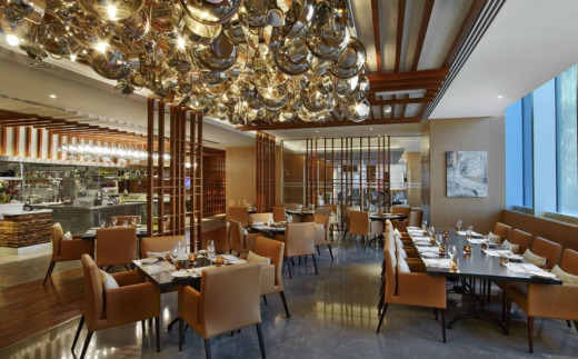 V Hotel Dubai, Curio Collection By Hilton