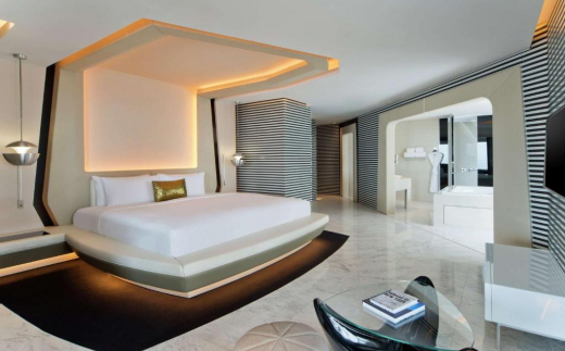 V Hotel Dubai, Curio Collection By Hilton