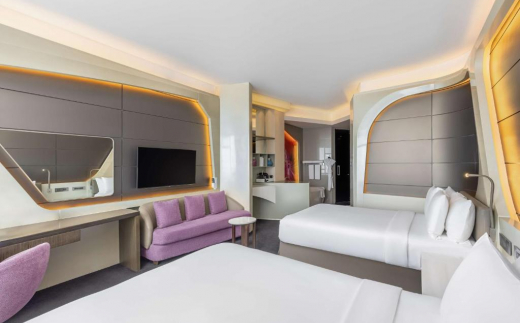 V Hotel Dubai, Curio Collection By Hilton