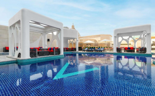 V Hotel Dubai, Curio Collection By Hilton