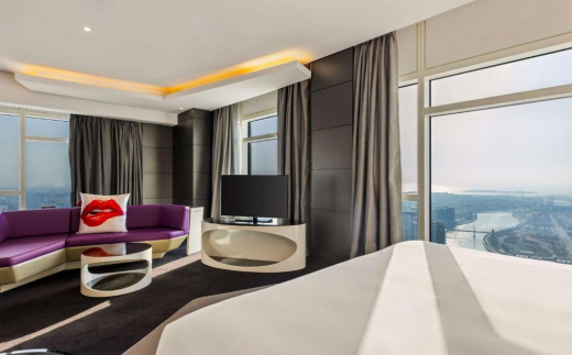 V Hotel Dubai, Curio Collection By Hilton