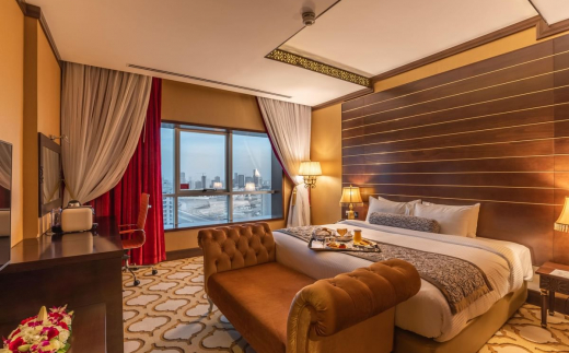 Vintage Grand Hotel