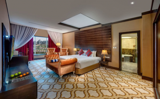 Vintage Grand Hotel