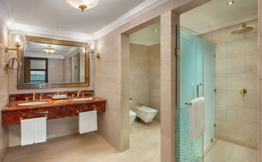 Sheraton Grand Doha Resort & Convention Hotel
