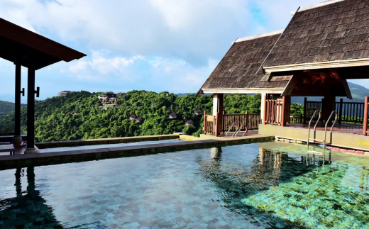 Yalong Bay Earthly Paradise Birds Nest Resort