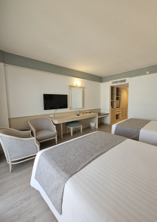 Cosy Beach Hotel