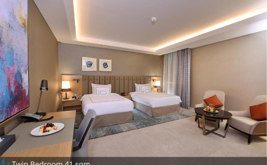 Grand Cosmopolitan Hotel