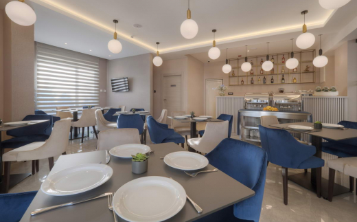 Hotel Idila