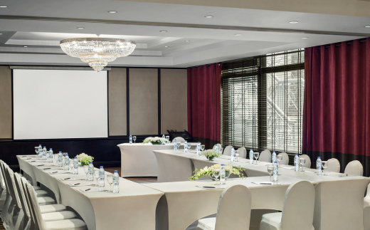 Movenpick Grand Al Bustan Dubai