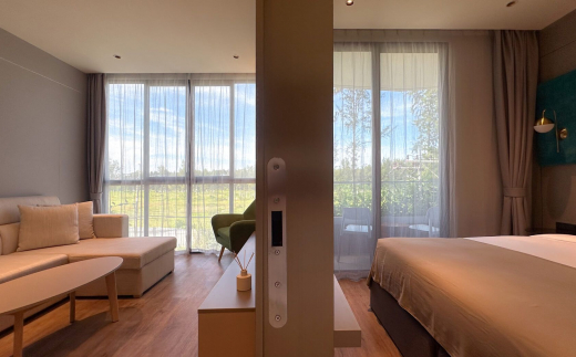La Green Hotel & Residence