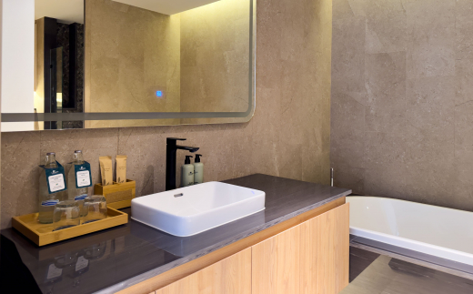 La Green Hotel & Residence