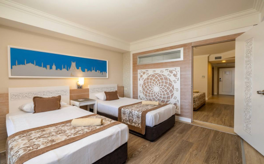 Crystal Sunset Luxury Resort&Spa