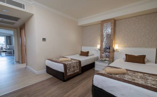 Crystal Sunset Luxury Resort&Spa