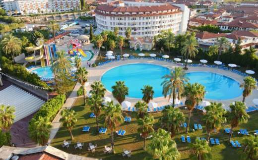 Cesars Resort Side