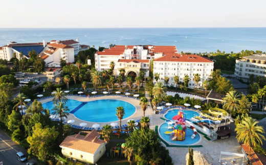 Cesars Resort Side
