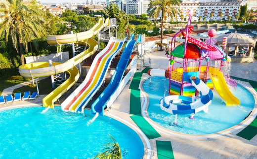 Cesars Resort Side