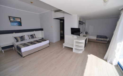 Greenmax Hotel