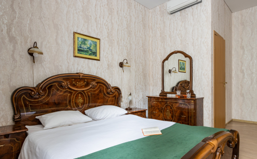 Номера На Площади Восстания