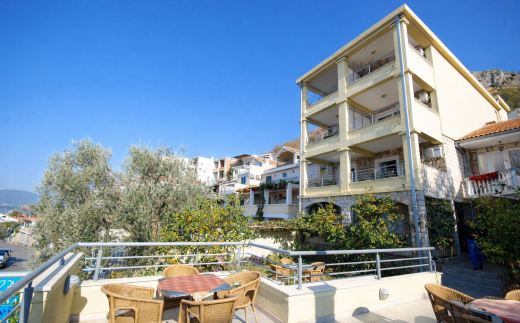 Villa Bmv