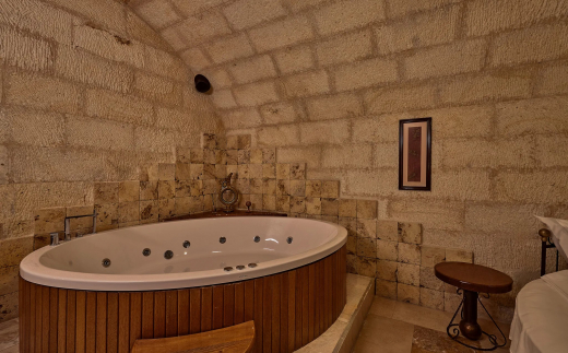 Mithra Cave Hotel