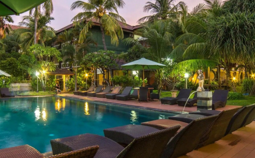 Bakung Beach Resort