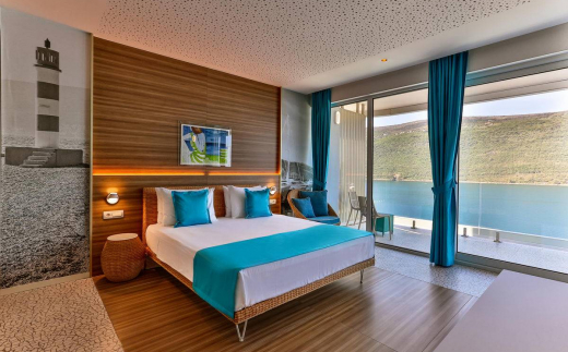 Carine Kumbor Superior (Price A)