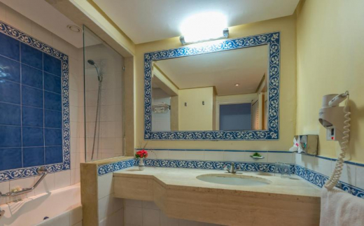 Regency Hotel & Spa
