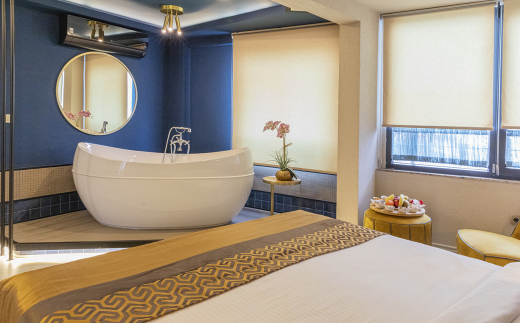 Ayramin Deluxe Hotel