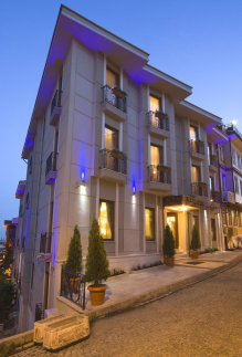 Acra Hotel
