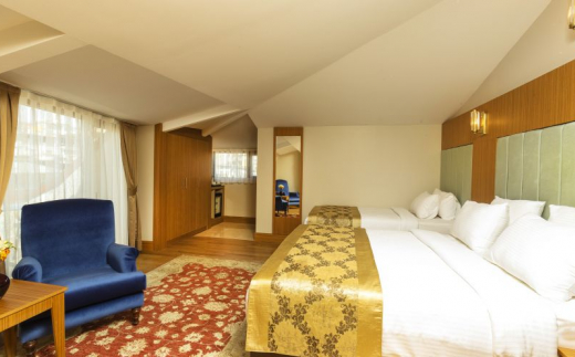 Acra Hotel