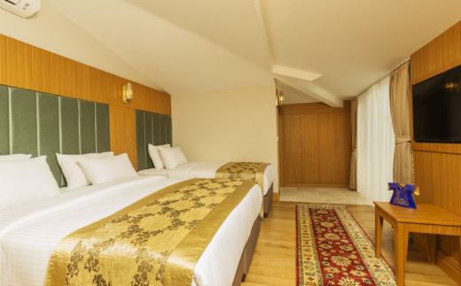 Acra Hotel
