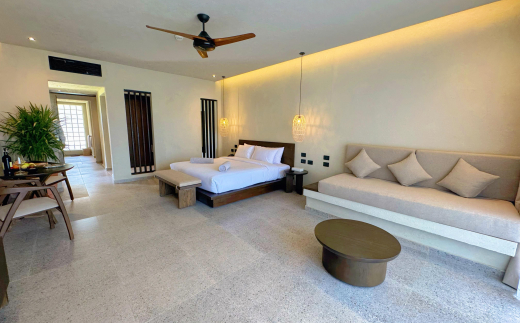 Sentido Naga Bay