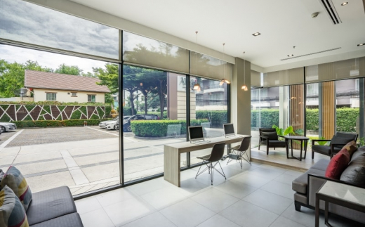 Altera Hotel And Residence