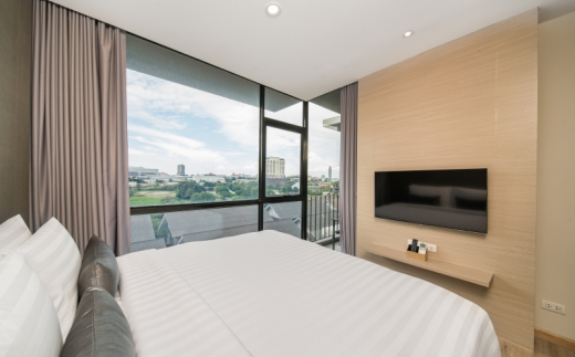 Altera Hotel And Residence