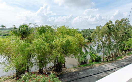 Aurora Riverside