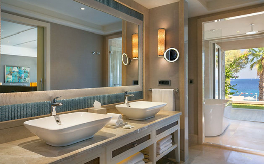 Caresse A Luxury Collection