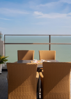 Soria Majestic Beachfront Hotel