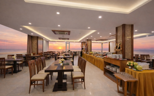 Soria Majestic Beachfront Hotel