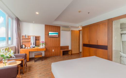 Soria Majestic Beachfront Hotel