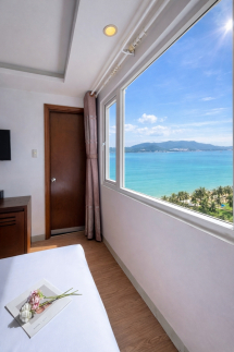 Soria Majestic Beachfront Hotel