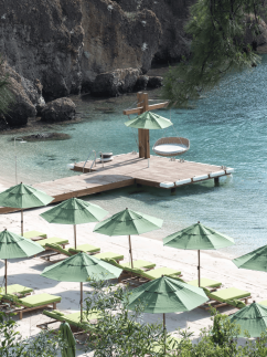 D Maris Bay