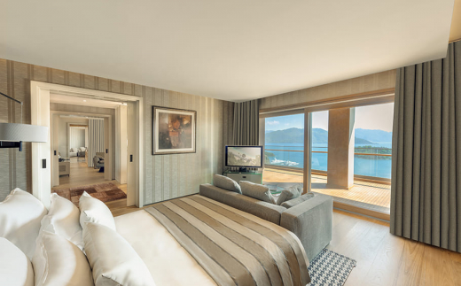 D Maris Bay