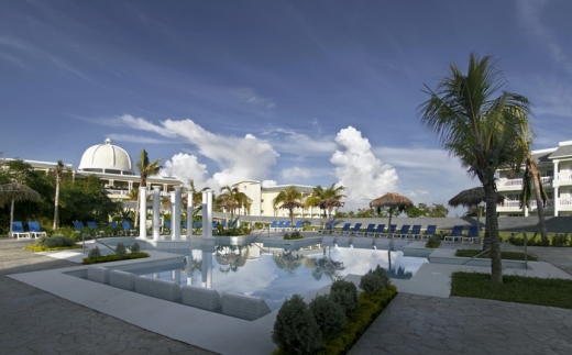 Grand Palladium Lady Hamilton Resort & Spa