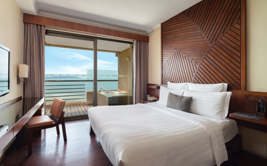 Pullman Ocean View Sanya Bay Resort & Spa