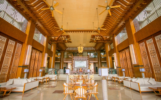 Jinghai Hotel & Resort