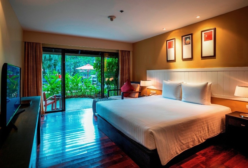 Surin beach resort phuket. Novotel Phuket Surin Beach Resort. Novotel Phuket Surin Beach Resort 4*. Феникс Резорт Пхукет. Пхукет Ориджер Сурин Бич Резорт.